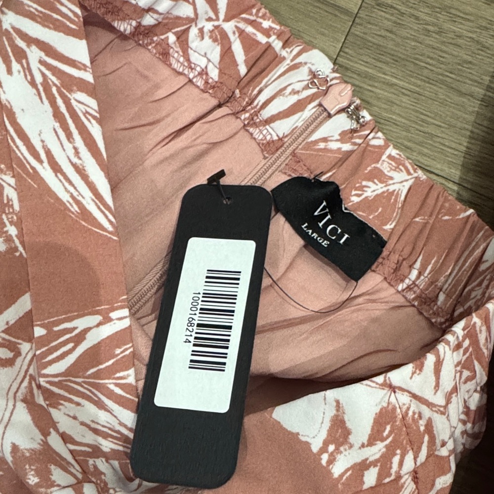 Vici Pink and White Leaf Print Pants - Picture 8 of 8